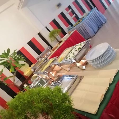 Hotel Shalini อนุราธปุระ ภายนอก รูปภาพ