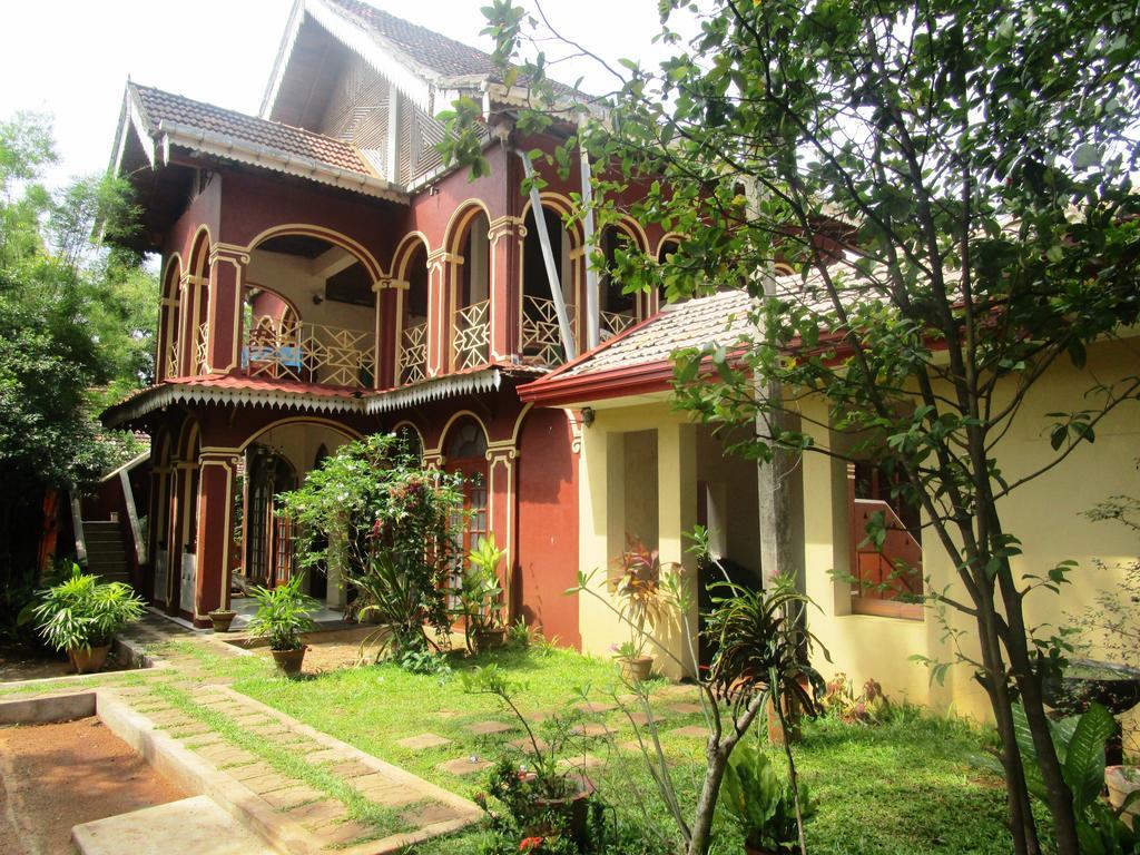 Hotel Shalini อนุราธปุระ ภายนอก รูปภาพ