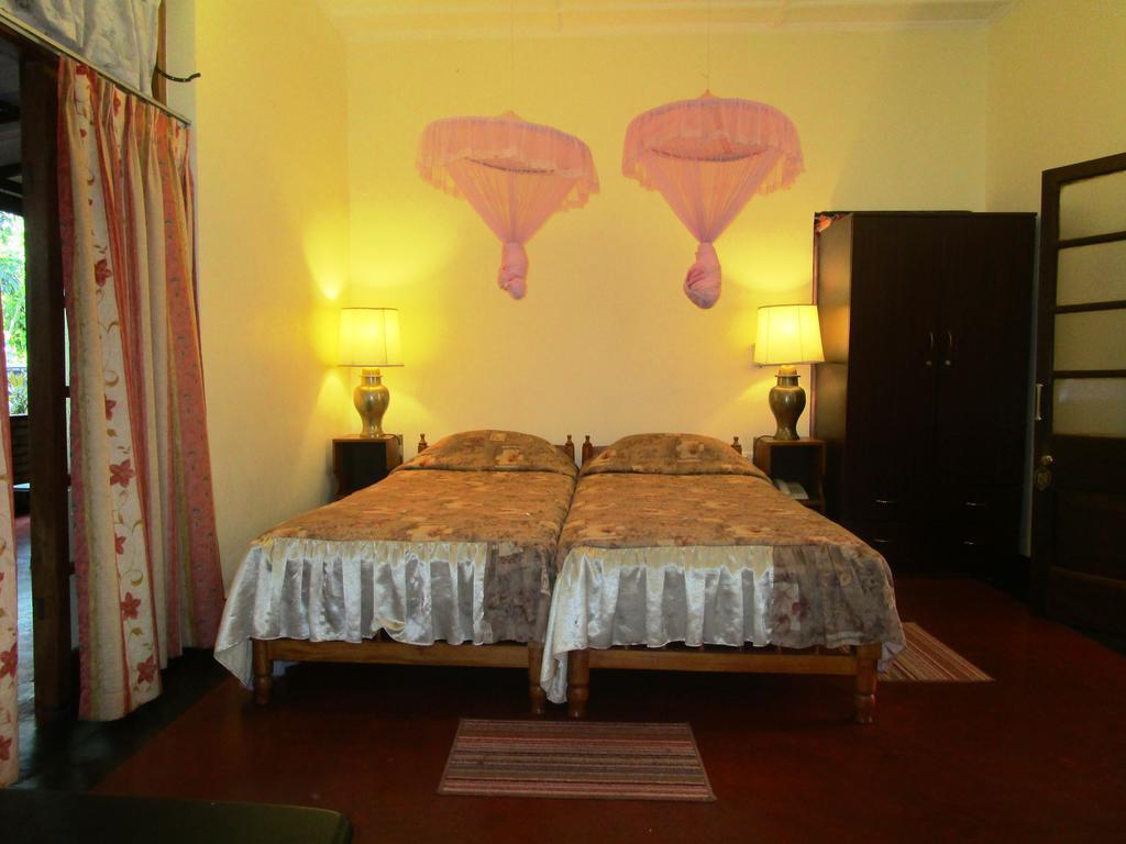 Hotel Shalini อนุราธปุระ ห้อง รูปภาพ