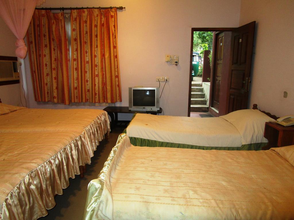Hotel Shalini อนุราธปุระ ห้อง รูปภาพ
