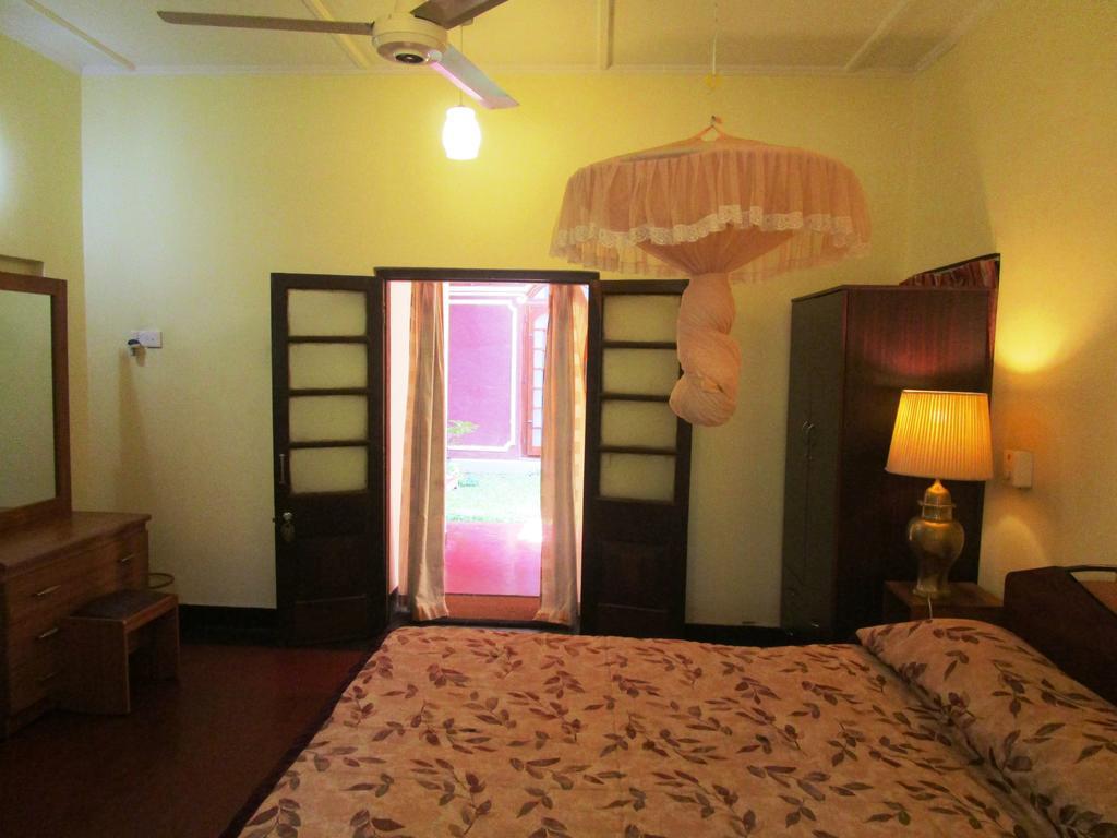 Hotel Shalini อนุราธปุระ ห้อง รูปภาพ