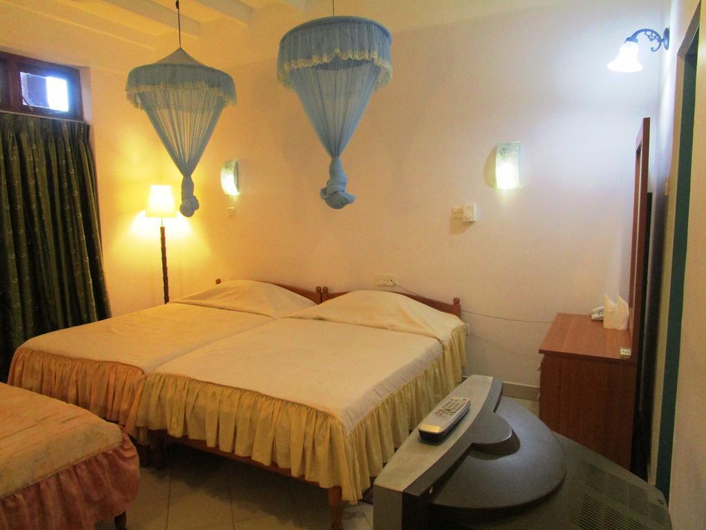 Hotel Shalini อนุราธปุระ ห้อง รูปภาพ